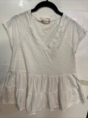 Altar'd State White V-Neck Tiered Ruffle Tunic size xs